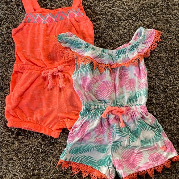Summer fit 🏖 a set of two rompers - Picture 1 of 2
